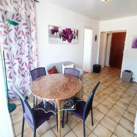 Apartment 2 For 4 People